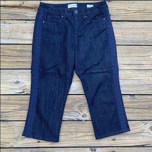 Code Bleu | Dark wash cropped Gwen Straight Jean 8